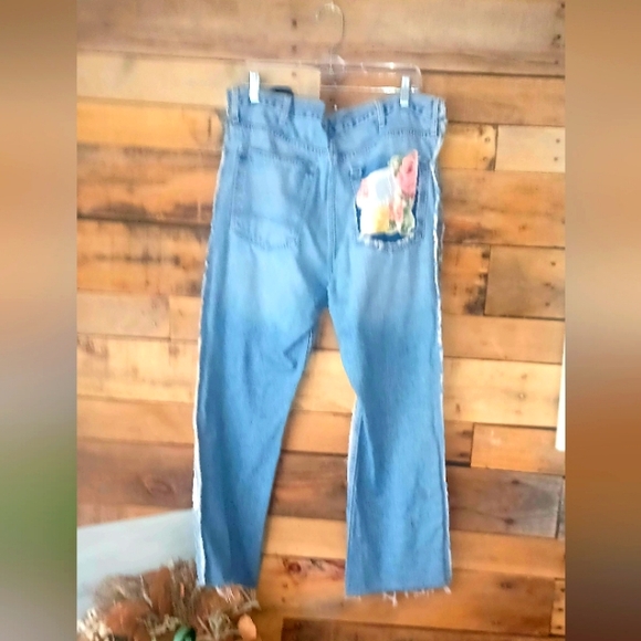 Upcycled Jeans: - Picture 4 of 11